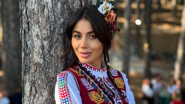Снимка: Даниела Рупецова: Ана-Шермин от “Ергенът: Любов в рая“ е злобна! (ВИДЕО)
