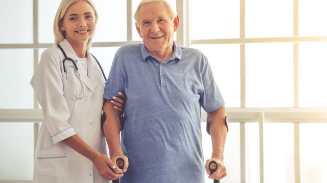 Снимка: 93% от хората над 65 г. живеят с хронично заболяване