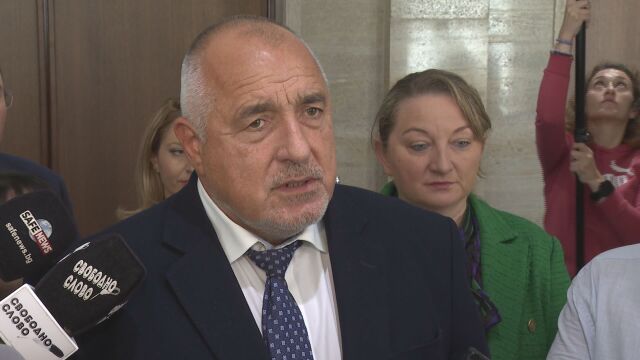 Политическите реакции в България след санкциите на САЩ за „Лукойл“