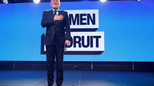 Франс Тимерманс подава оставката си след слаби резултати на изборите в Нидерландия