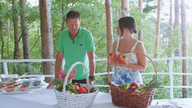 Снимка: Как се приготвя платика - „Вкусът на България“ в сърцето на Троянския Балкан (ВИДЕО)