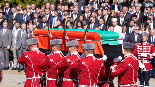 Снимка: Цар Самуил отново в България, Радев: Посрещаме неговия дух и завет (ОБЗОР)
