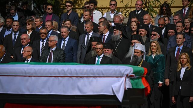 Снимка: Васил Терзиев: Преди повече от хиляда години цар Самуил защити Средец, днес Средец го посреща достойно
