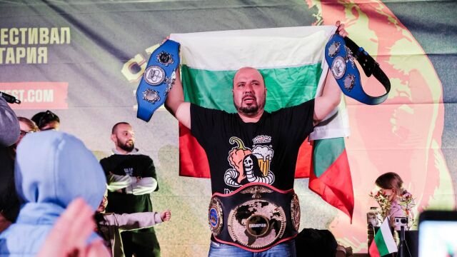 Снимка: Българин стана новият световен шампион по ядене на люто (ВИДЕО)