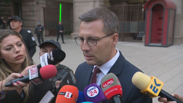 Снимка: Станислав Анастасов след КСНС: Правителството много добре знае кой атакува корабите в Черно море