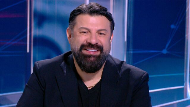 Снимка: Тони Стораро: При първата ни среща Азис ми каза „Влюбен съм в теб“. Носеше моя снимка в паспорта си