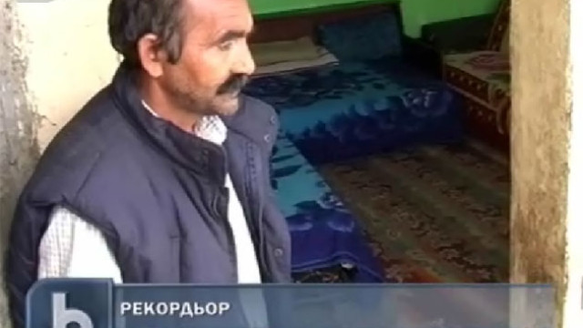 Снимка: Гастарбайтер се върна пеша от Чехия