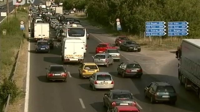 Снимка: 18 тежки катастрофи и трима загинали през денонощието 
