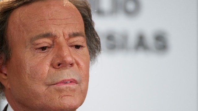 Снимка: Отхвълиха жалбата за сексуално насилие срещу Хулио Иглесиас 