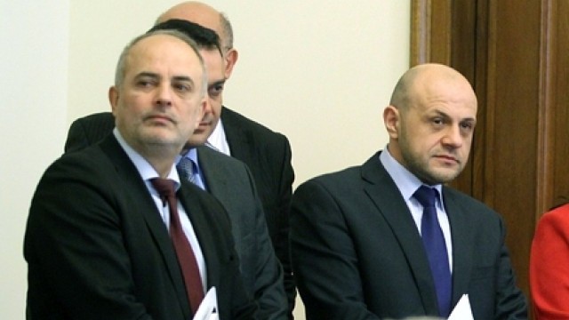 Снимка: Бивши министри на ГЕРБ отрекоха да са крили писмо от ЕК