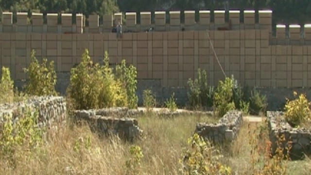 Снимка: Реставрация или кич: Изберете своя фаворит