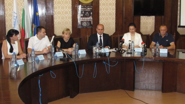 Снимка: Танева: България не е информирана за руско ембарго на храните