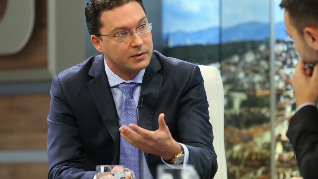 Снимка: Митов отмени сватбата си заради атентата в Париж