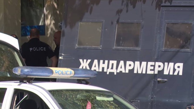 Снимка: В Харманли протестират срещу бежанския лагер в града 