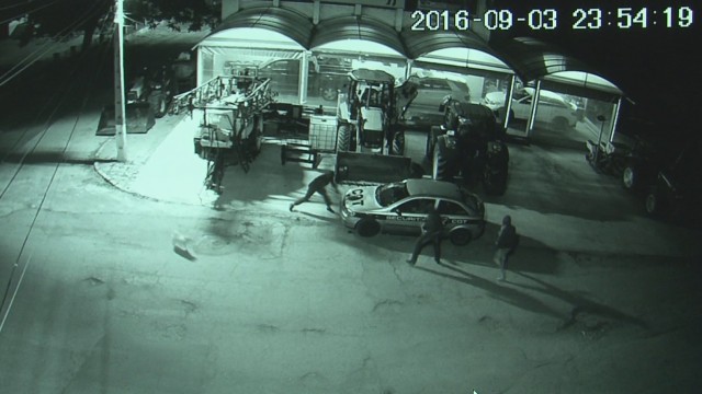 Снимка: Среднощен екшън със стрелба и преследване в Галиче