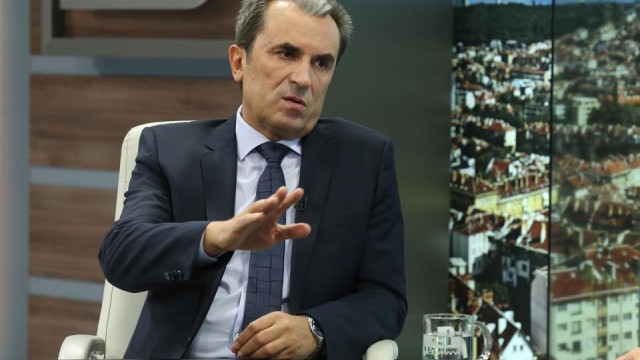 Снимка: Пламен Орешарски: Няма да направя повече грешката да съм зависим