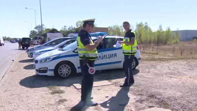 Снимка: КАТ проверява за несложени колани 
