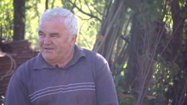 Снимка: Как живее кантонерът Никола Димитров, върнал 140 000 лв.