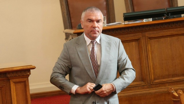 Снимка: Веселин Марешки: Корупция и неработеща съдебна система плашат чуждите инвеститори