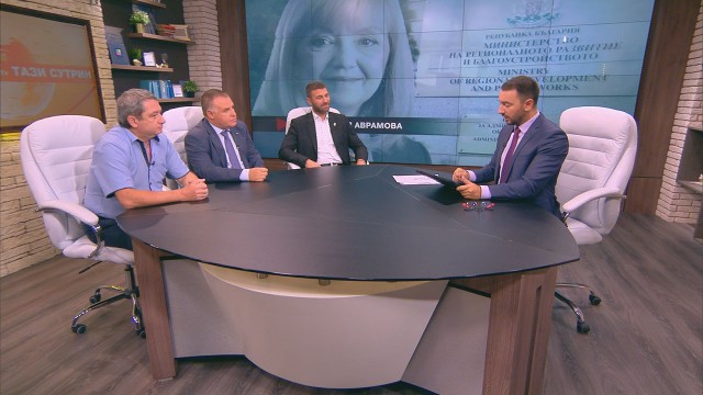 Снимка: Бивши министри: Оставките бяха отдушник на напрежение