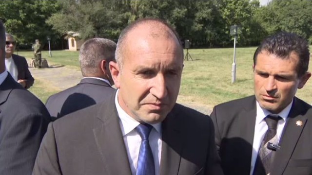 Снимка: Румен Радев: Указ не се подписва без предварително съгласуване