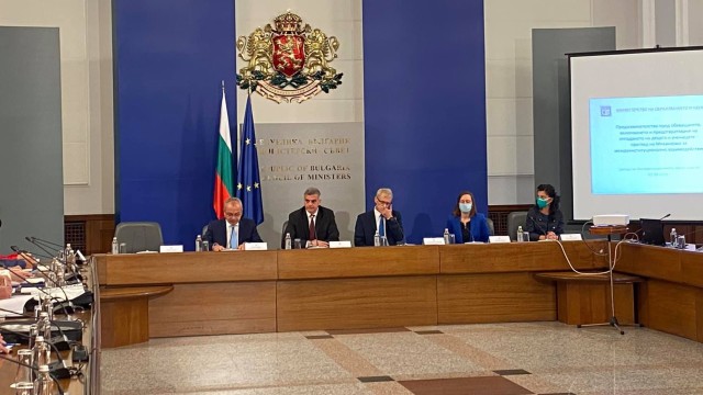 Снимка: Стефан Янев: 25% от децата не се включват активно в учебния процес