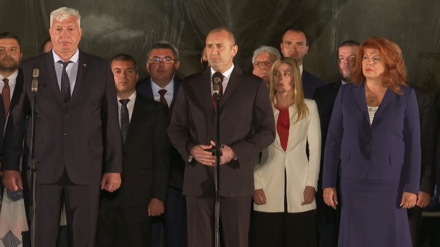 Снимка: Румен Радев: Егоизмът не бива да подрива съзнанието, че въпреки различията, сме един народ