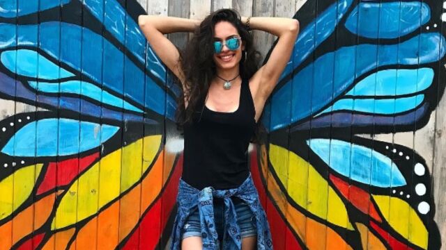Снимка: Даяна Ханджиева споделя „любимите“ си спомени от ученическите години