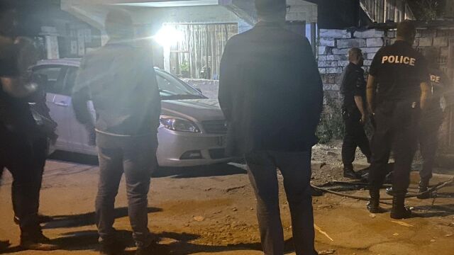 Снимка: Семейно тържество в столичен квартал вдигна на крак полицията и кмета (СНИМКИ)