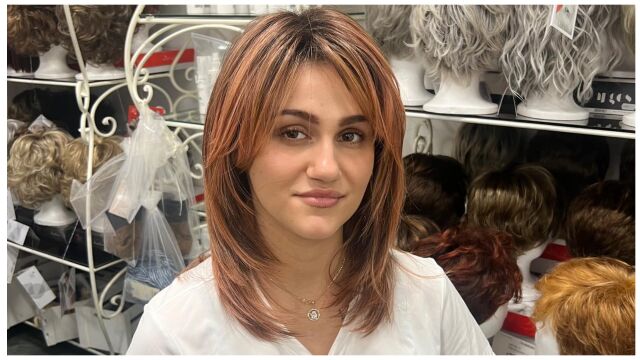 Снимка: Дебора има нова коса: Момичето се връща към живота след ужаса (СНИМКИ)
