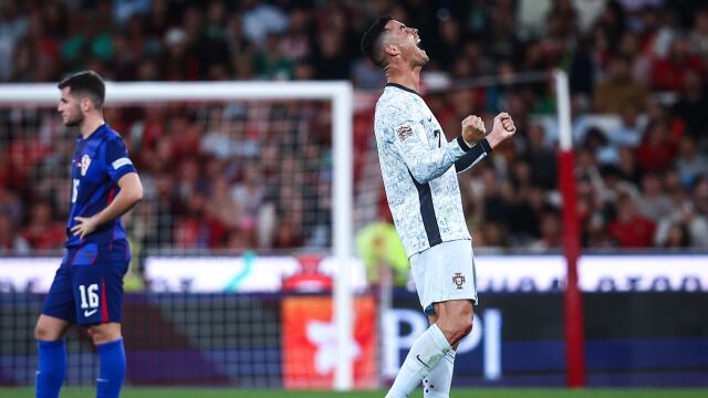 Снимка: Размина му се! Роналдо извади страшен късмет