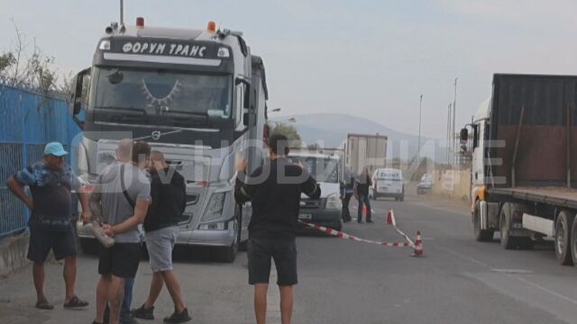 Снимка: Премазаните от бус в Бургас: Задържаха за 72 часа виновника за инцидента