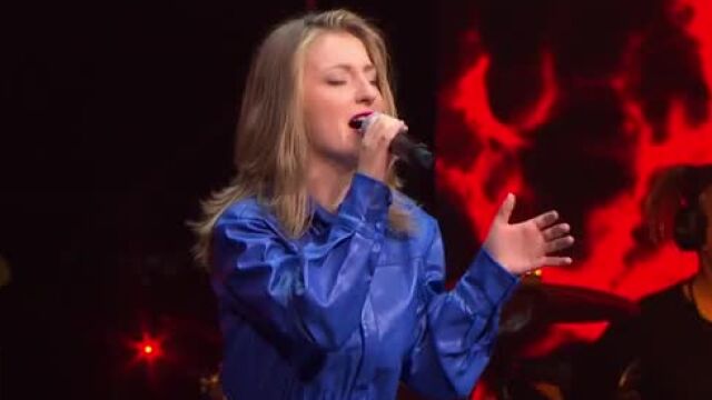 Снимка: Славея Иванова, която предизвика фурор в „Гласът на България“ (ВИДЕО)