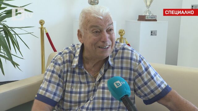 Снимка: Христо Бонев за победата с 8:3 над Испания: Един удари юмрук на съдията (ВИДЕО)