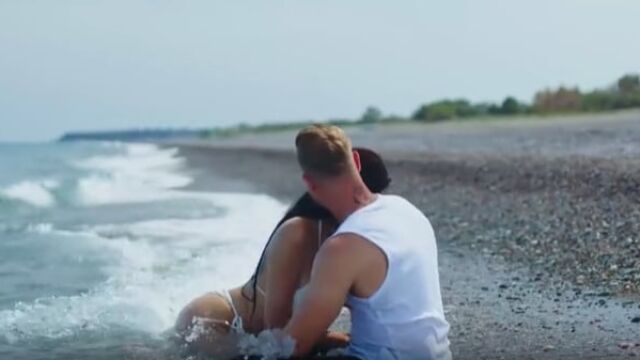 Снимка: Стана горещо! Емили и Вальо от 