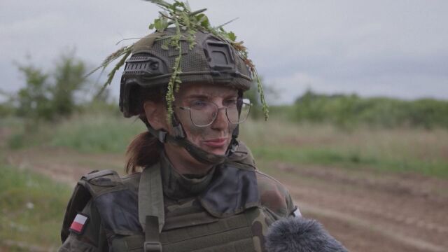 „Всичко, за да защитя детето си“: Защо една полска майка се подготвя за война (ВИДЕО)