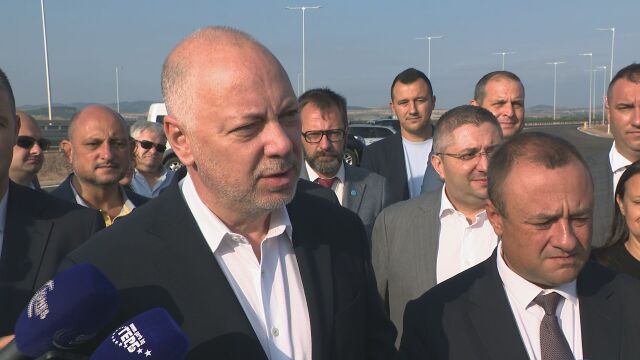 Желязков след руските дронове в Румъния: Следим обстановката, взели сме всички мерки