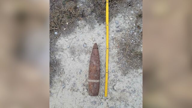 Снимка: Военнослужещи унищожиха невзривен боеприпас край Каспичан