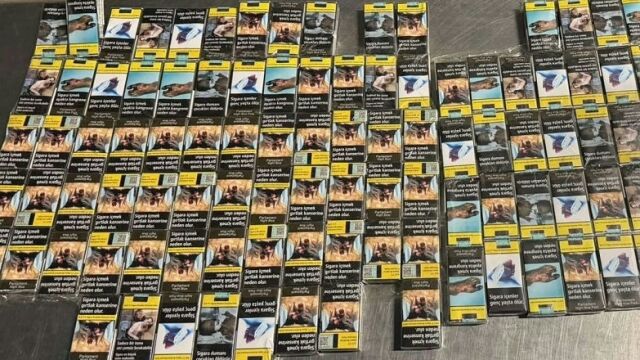 Снимка: Митничари задържаха 37 000 контрабандни цигари на „Малко Търново“ (СНИМКИ)