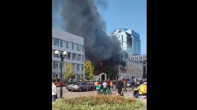 Снимка: Руски дрон удари Академията на науките в Киев (ВИДЕО)