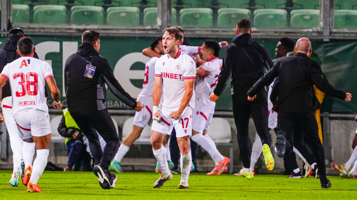 След драма с червени картони: ЦСКА удари Лудогорец насред Разград