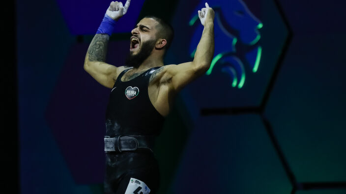 Шест титли и вече е безсмъртен! (ВИДЕО)