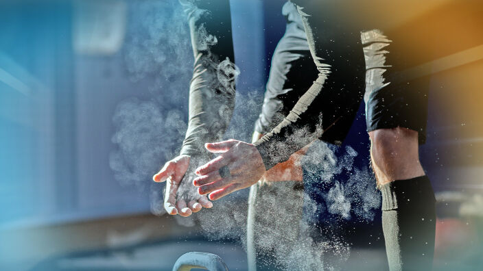 Националите по вдигане на тежести остават на улицата!