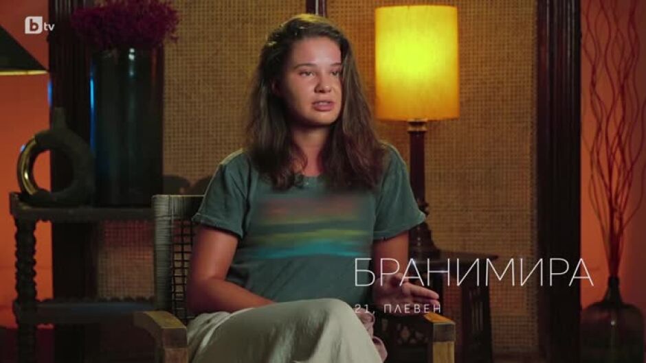 Бранимира веднага се досеща, че Клаудия и Виктор са се целували