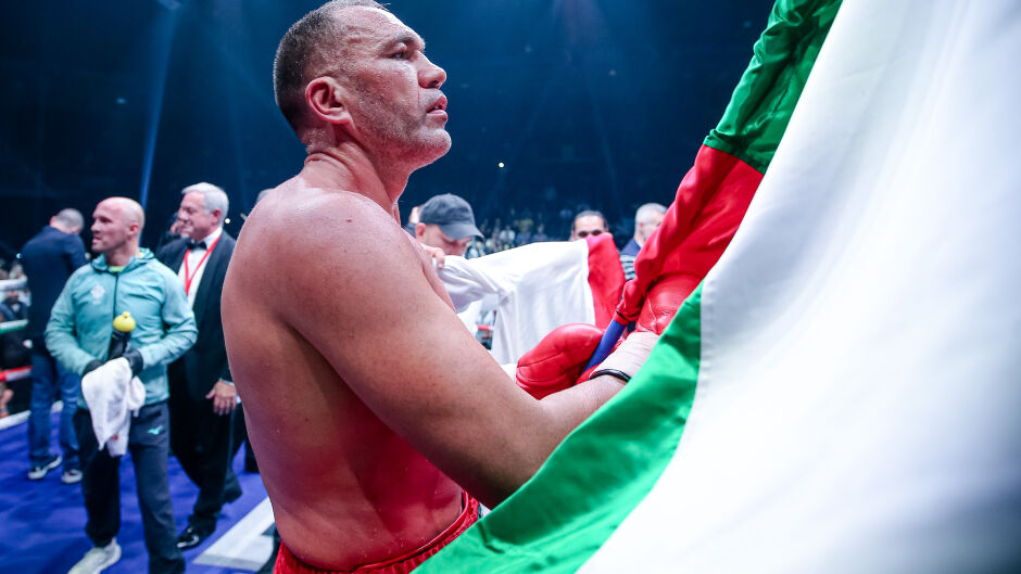 Кобрата - как се обича мъж, който излиза на ринга и се връща в кръв?