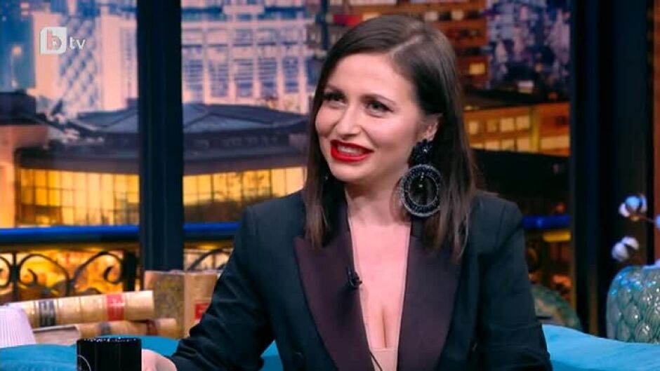 Певицата Миа Ди: Искам да се прочуя с гласа си
