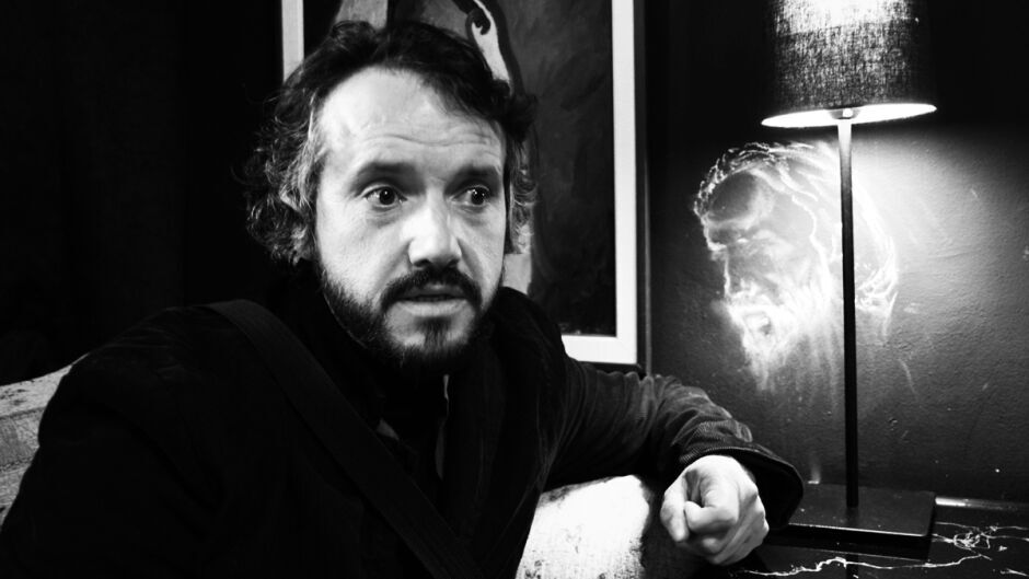 Калин Терзийски и свободата да бъдеш „различен“ : Любов, алкохол и The Doors до безкрай 