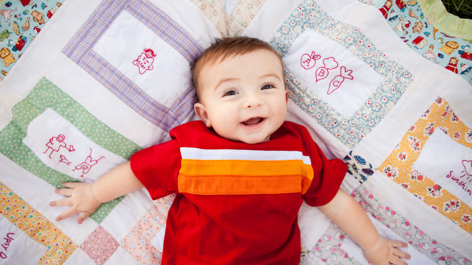 Кръщават бебета с името - Шест-Седем