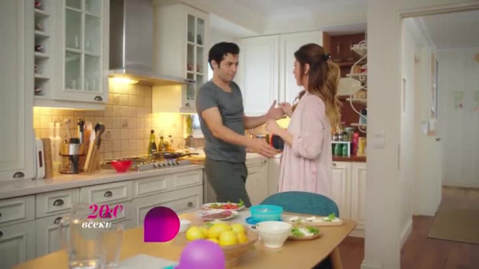 Гледайте "Малки убийства" всеки делник от 20 ч. по bTV Lady
