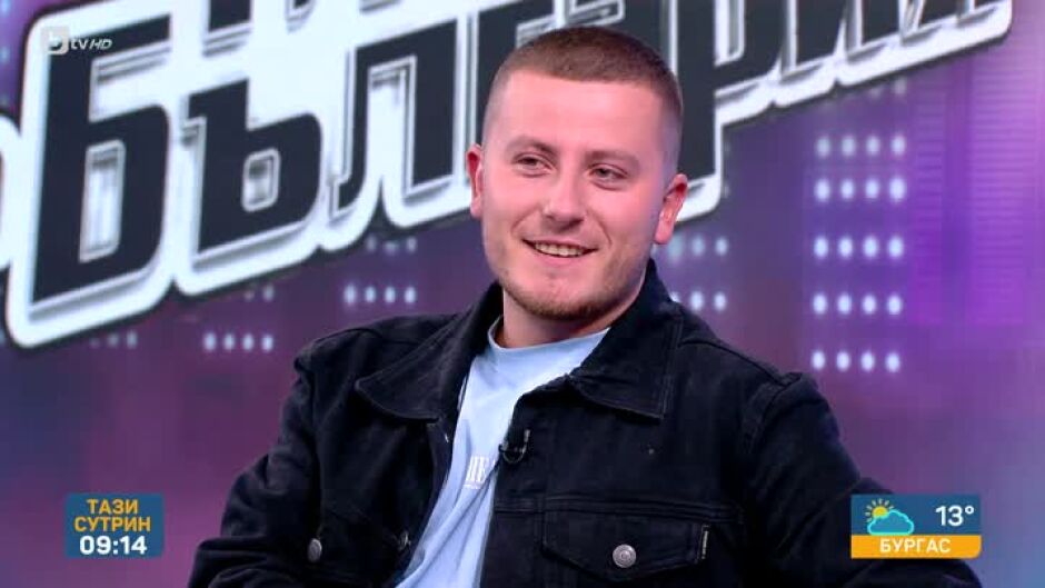 Антонио Симеонов от "Гласът на България", който пее народни песни